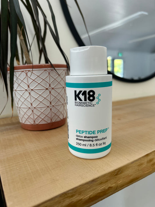 K18 PEPTIDE PREP™ Color-Safe Detox Clarifying Shampoo, Non-Stripping, pH-Optimized Cleanse, Removes Product Buildup, Dirt, Oils & Metals, 8.5 Fl Oz